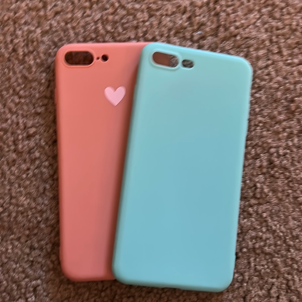2 iPhone 7 Plus Phone Cases